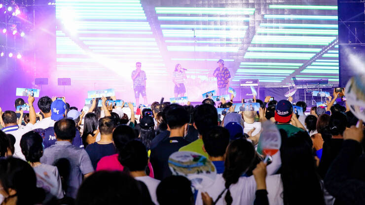 제15회 정남진 물축제 토토장 콘서트 사진입니다.