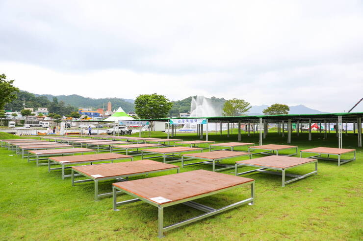 개막 전 물축제현장(관람객쉼터)