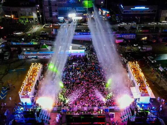 제15회 정남진 물축제 장흥 워터 樂 풀파티 사진입니다.