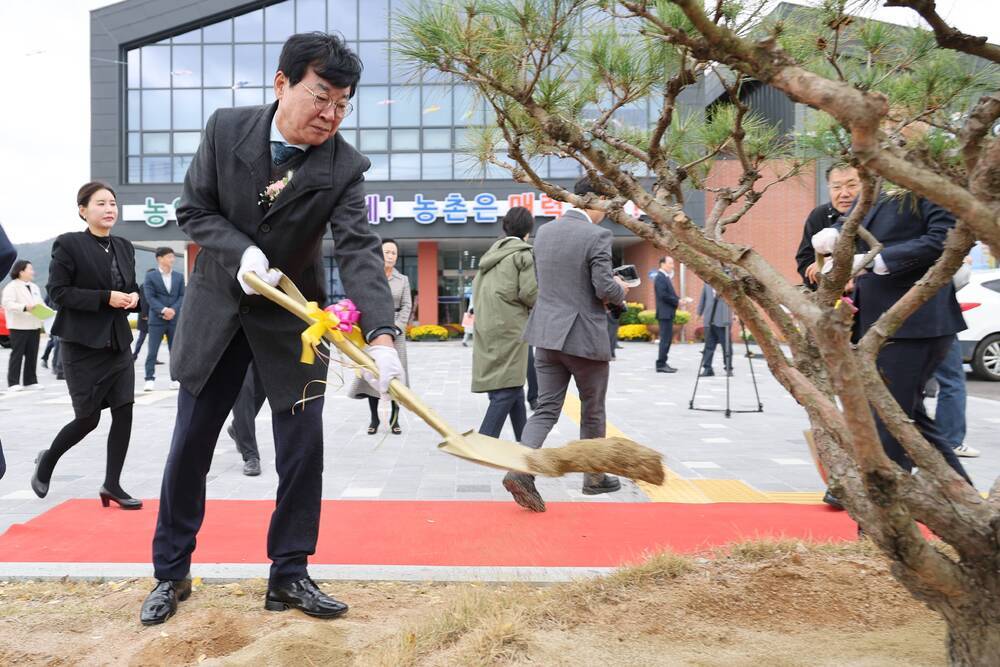 농업인학습단체 한마음대회 및 농업기술센터 신청사 개청식(6)